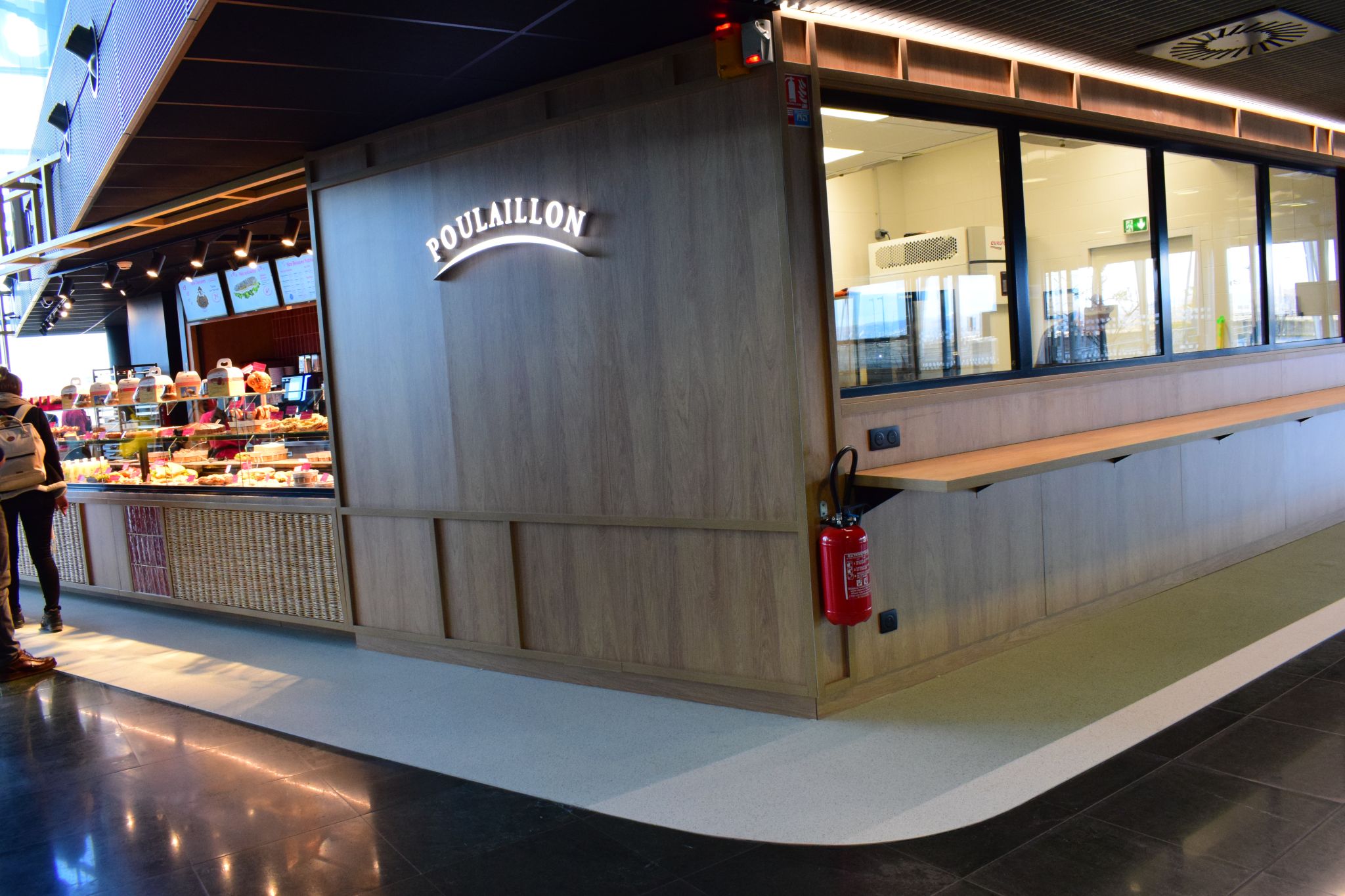 Ouverture Poulaillon EuroAirport Basel-Mulhouse — entrée du point de vente